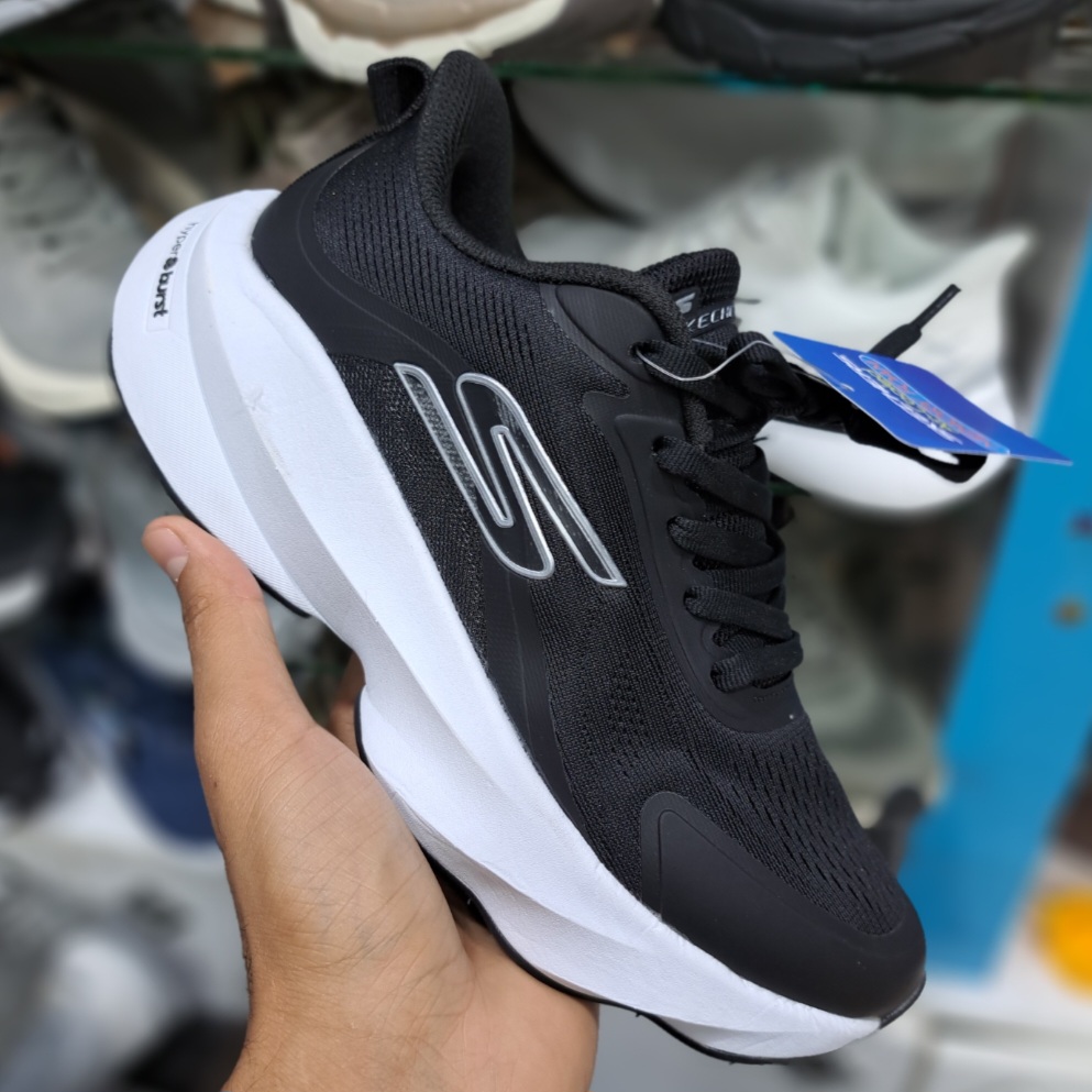 کتونی ویتنامی زنانه اسکیچرز هایپر برست Skechers hyper burst / مسترکوالیتی ضمانت کیفیت / سایز ۳۷ تا ۴۰