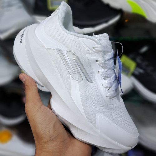 کتونی ویتنامی زنانه اسکیچرز هایپر برست Skechers hyper burst / مسترکوالیتی ضمانت کیفیت / سایز ۳۷ تا ۴۰