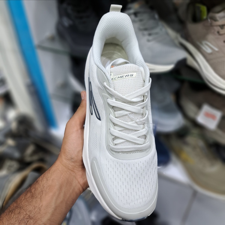 کتونی ویتنامی اسکیچرز هایپر برست Skechers hyper burst / مسترکوالیتی ضمانت کیفیت / سایز ۴۰ الا ۴۵
