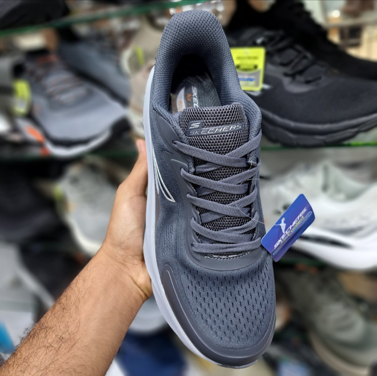 کتونی ویتنامی اسکیچرز هایپر برست Skechers hyper burst / مسترکوالیتی ضمانت کیفیت / سایز ۴۰ الا ۴۵