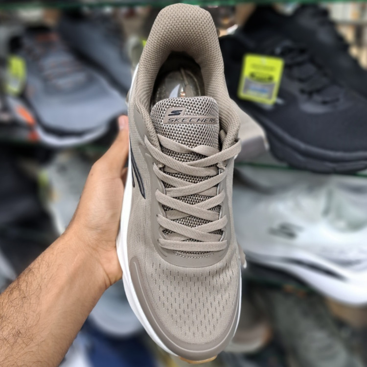 کتونی ویتنامی اسکیچرز هایپر برست Skechers hyper burst / مسترکوالیتی ضمانت کیفیت / سایز ۴۰ الا ۴۵