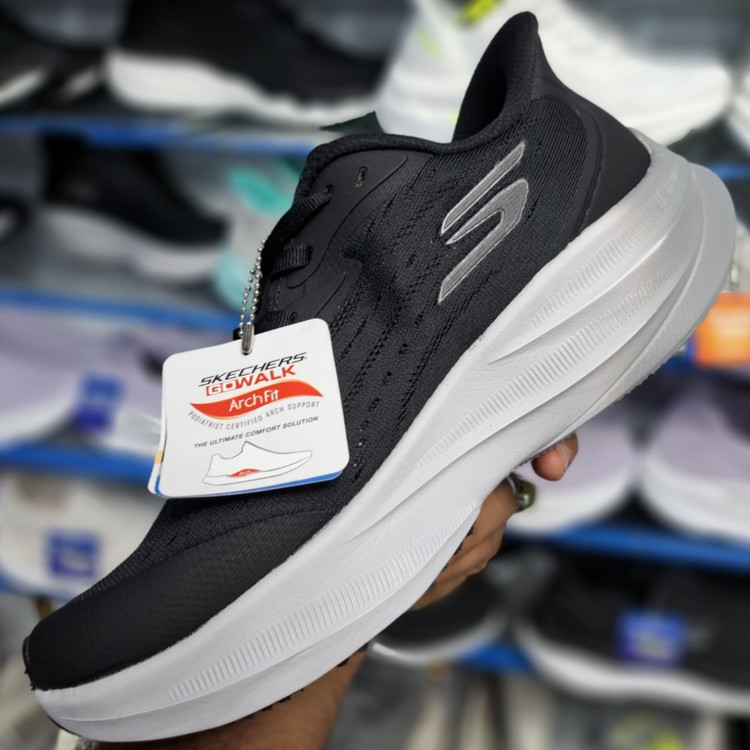 کتونی ویتنامی زنانه اسکیچرز هایپر برست Skechers hyper burst / مسترکوالیتی ضمانت کیفیت / سایز ۳۷ تا ۴۰