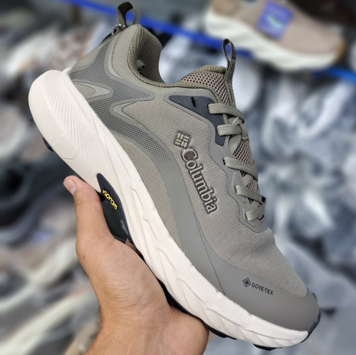 کتونی مسترکوالیتی کلمبیا گورتکس Colombia goretex / زیره ویبرام / ضمانت ویتنامی و کیفیت / سایز ۴۰ الا ۴۵