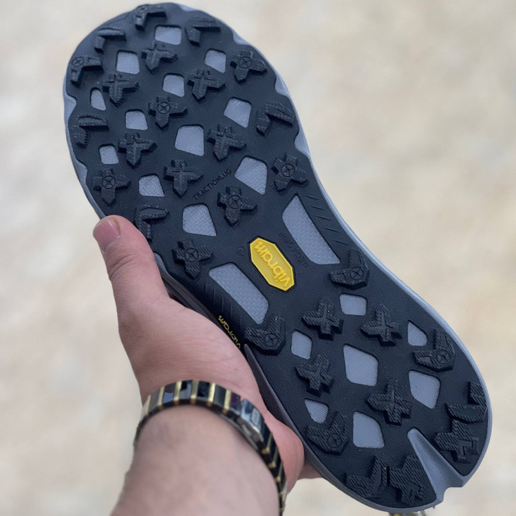 کتونی مسترکوالیتی کلمبیا گورتکس Colombia goretex / زیره ویبرام / ضمانت ویتنامی و کیفیت / سایز ۴۰ الا ۴۵