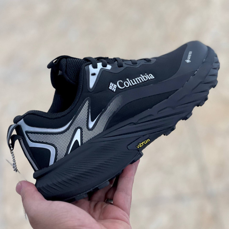 کتونی مسترکوالیتی کلمبیا گورتکس Colombia goretex / زیره ویبرام / ضمانت ویتنامی و کیفیت / سایز ۴۰ الا ۴۵