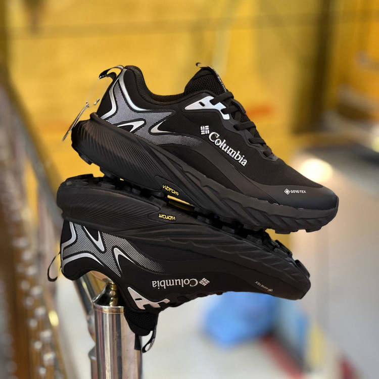 کتونی مسترکوالیتی کلمبیا گورتکس Colombia goretex / زیره ویبرام / ضمانت ویتنامی و کیفیت / سایز ۴۰ الا ۴۵