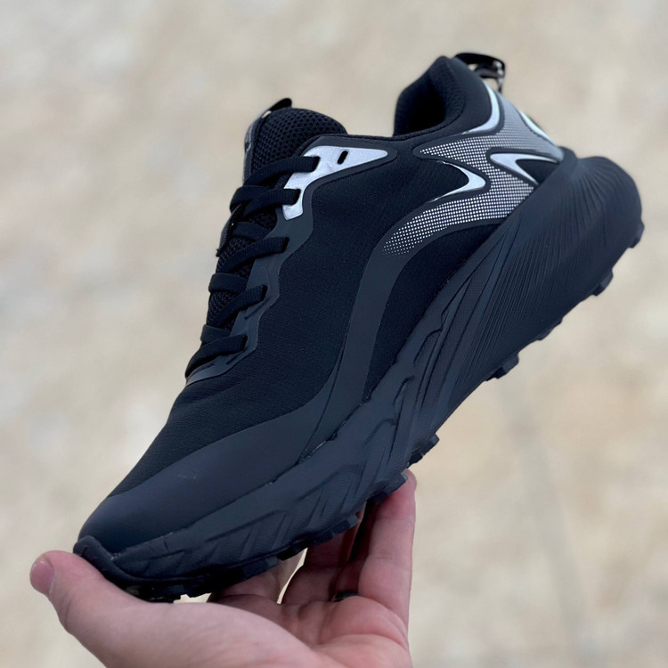 کتونی مسترکوالیتی کلمبیا گورتکس Colombia goretex / زیره ویبرام / ضمانت ویتنامی و کیفیت / سایز ۴۰ الا ۴۵