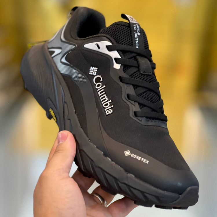 کتونی مسترکوالیتی کلمبیا گورتکس Colombia goretex / زیره ویبرام / ضمانت ویتنامی و کیفیت / سایز ۴۰ الا ۴۵