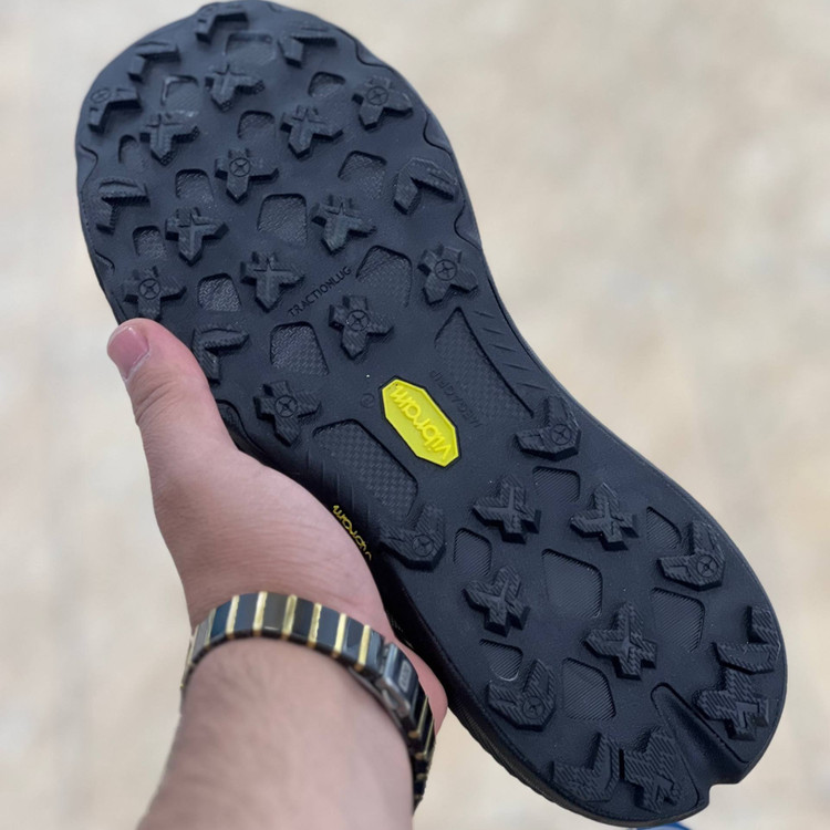 کتونی مسترکوالیتی کلمبیا گورتکس Colombia goretex / زیره ویبرام / ضمانت ویتنامی و کیفیت / سایز ۴۰ الا ۴۵