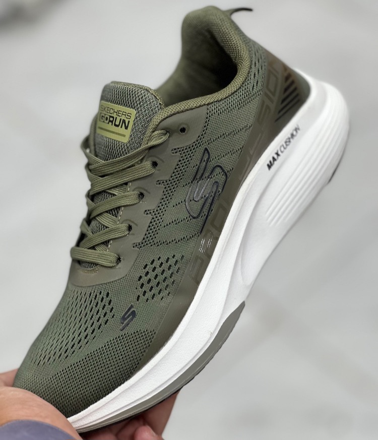 کتونی مسترکوالیتی اسکیچرز گو ران Skechers gorun / ضمانت ویتنام و کیفیت / سایز ۴۰ الا ۴۵