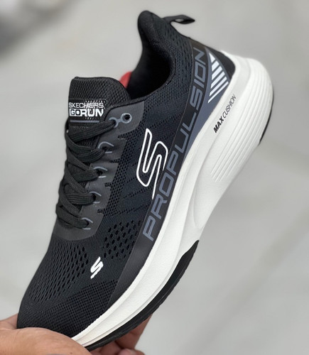 کتونی مسترکوالیتی اسکیچرز گو ران Skechers gorun / ضمانت ویتنام و کیفیت / سایز ۴۰ الا ۴۵