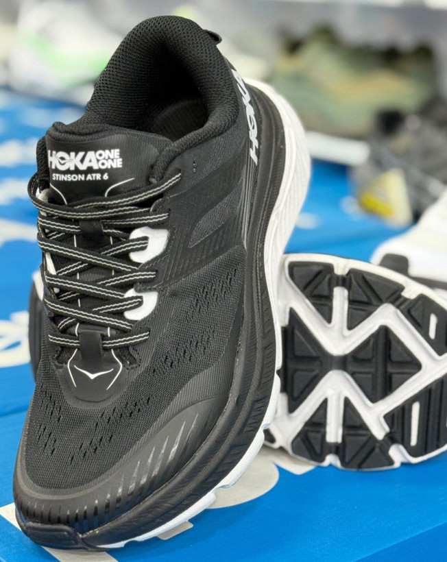 کتونی مسترکوالیتی تریل رانینگ هوکا وان وان استین سون آرت ۶ hoka one one stinson art 6 / ضمانت کیفیت و ویتنام / سایز ۴۰ الا ۴۵