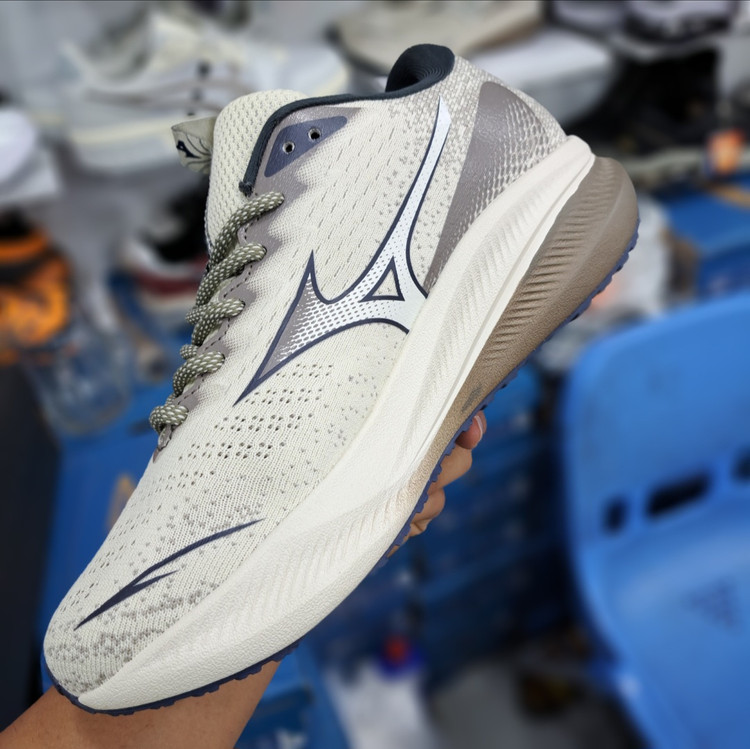 کتونی رانینگ میزانو آسترو پلاس Mizuno astro plus / ضمانت کیفیت / سایز ۴۰ الا ۴۵