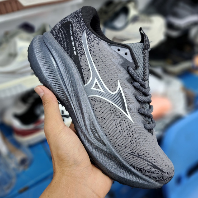 کتونی رانینگ میزانو آسترو پلاس Mizuno astro plus / ضمانت کیفیت / سایز ۴۰ الا ۴۵