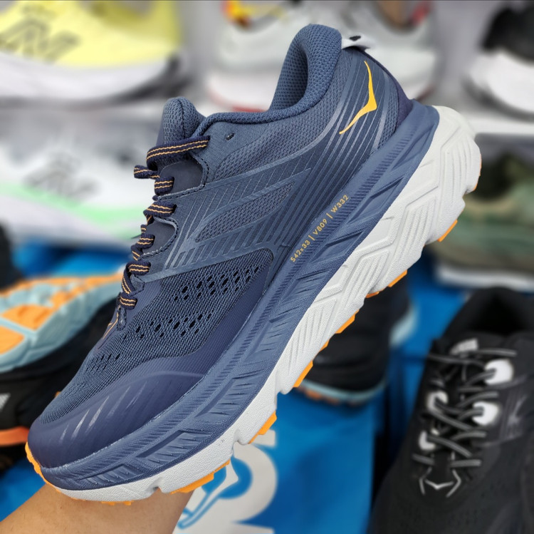 کتونی مسترکوالیتی تریل رانینگ هوکا وان وان استین سون آرت ۶ hoka one one stinson art 6 / ضمانت کیفیت و ویتنام / سایز ۴۰ الا ۴۵