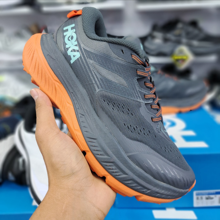 کتونی مسترکوالیتی تریل رانینگ هوکا وان وان استین سون آرت ۶ hoka one one stinson art 6 / ضمانت کیفیت و ویتنام / سایز ۴۰ الا ۴۵