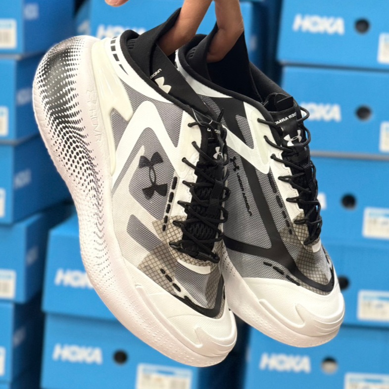 کتونی مسترکوالیتی اندر آرمور اکو Under armour Echo / ضمانت ویتنام و کیفیت / سایز ۴۰ الا ۴۵