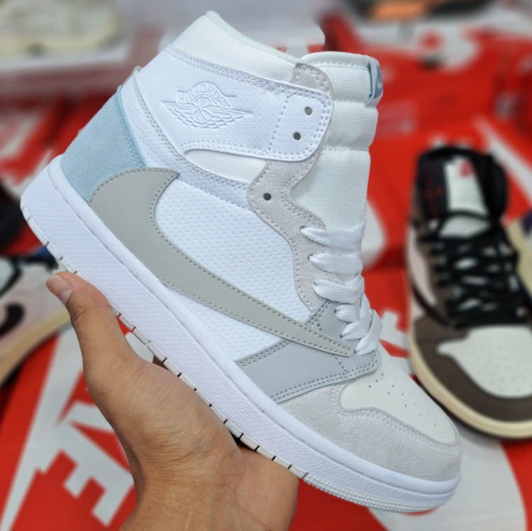 کفش مسترکوالیتی نایک ایر جردن وان Nike air Jordan 1 / ضمانت کیفیت و ویتنام / سایز ۴۰ الا ۴۵