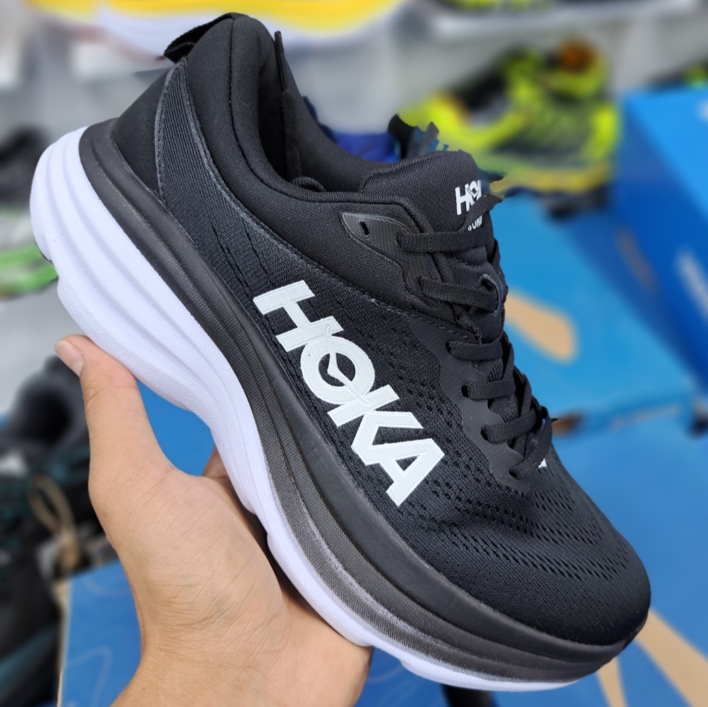کتونی مسترکوالیتی ست زنانه و مردانه هوکا باندی ۸ hoka bondi 8 / پیاده روی و رانینگ / ضمانت کیفیت و ویتنامی / سایز ۳۸ الا ۴۵