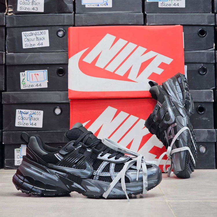 کتونی رانینگ و پیاده روی ست زنانه و مردانه نایک کلشون وی تو کی nike v2k / ضمانت ویتنام و کیفیت / سایز ۳۷ الا ۴۵