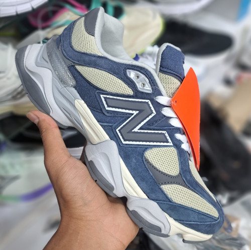 کتونی مردانه رانینگ و پیاده روی نیوبالانس ۹۰۶۰ newbalance 9060 / ضمانت کیفیت و ویتنام / سایز ۴۰ الا ۴۵