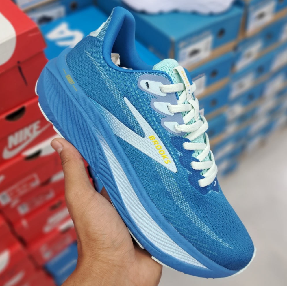 کتونی ویتنامی ست زنانه و مردانه بروکس گاست ۱۷ Brooks ghost 17 / ضمانت کیفیت / سایز ۳۹ تا ۴۵