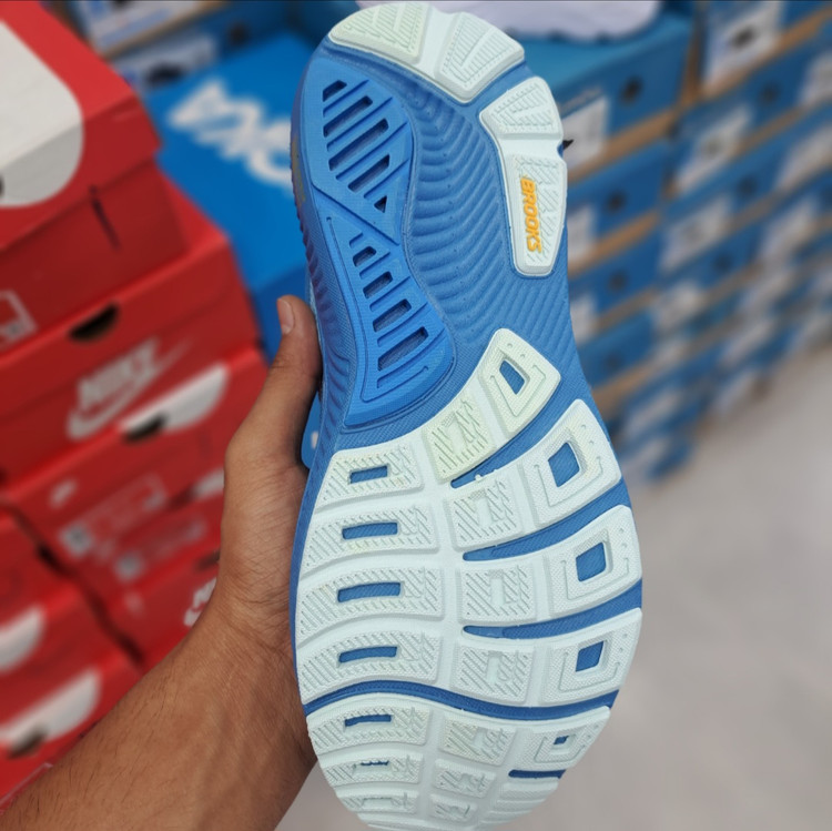 کتونی ویتنامی ست زنانه و مردانه بروکس گاست ۱۷ Brooks ghost 17 / ضمانت کیفیت / سایز ۳۹ تا ۴۵
