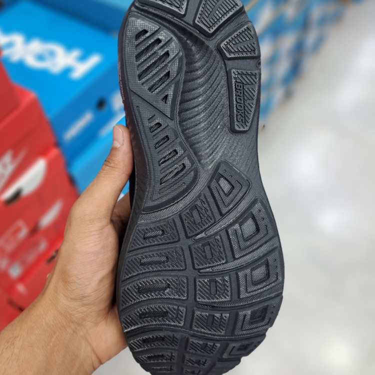 کتونی ویتنامی ست زنانه و مردانه بروکس گاست ۱۷ Brooks ghost 17 / ضمانت کیفیت / سایز ۳۹ تا ۴۵