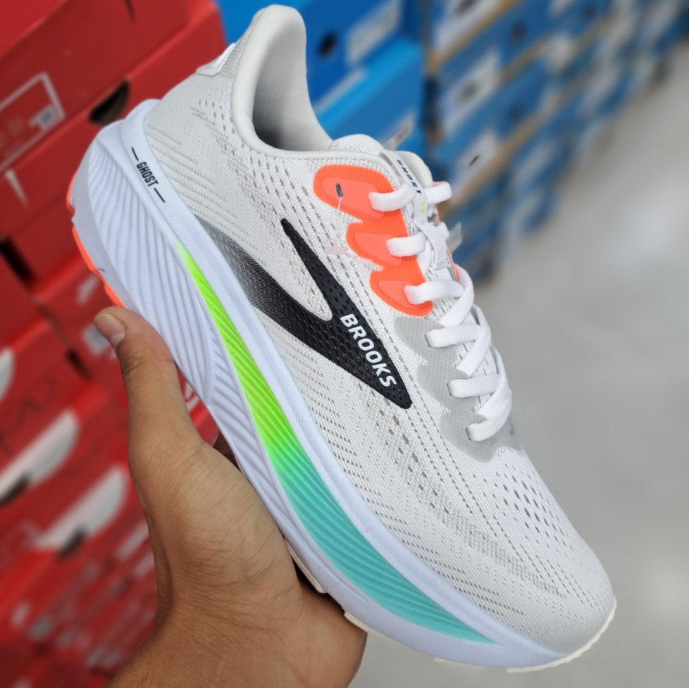 کتونی ویتنامی ست زنانه و مردانه بروکس گاست ۱۷ Brooks ghost 17 / ضمانت کیفیت / سایز ۳۹ تا ۴۵
