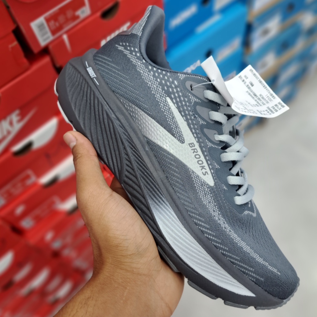 کتونی ویتنامی ست زنانه و مردانه بروکس گاست ۱۷ Brooks ghost 17 / ضمانت کیفیت / سایز ۳۹ تا ۴۵