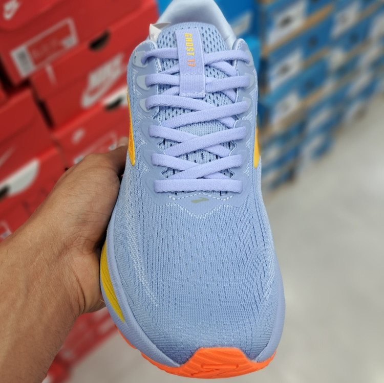 کتونی ویتنامی ست زنانه و مردانه بروکس گاست ۱۷ Brooks ghost 17 / ضمانت کیفیت / سایز ۳۹ تا ۴۵