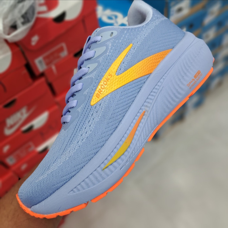 کتونی ویتنامی ست زنانه و مردانه بروکس گاست ۱۷ Brooks ghost 17 / ضمانت کیفیت / سایز ۳۹ تا ۴۵