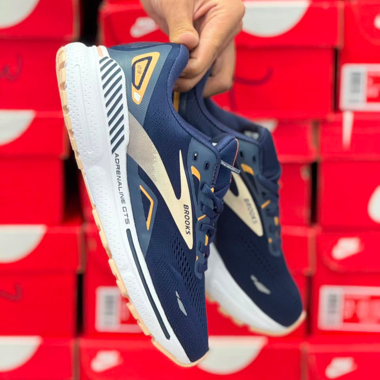 کتونی ویتنامی بروکس آدرنالین جی تی اس ۲۳ Brooks adrenaline gts 23 / رویه مقاوم و تنفس پذیر / کیفیت مستر ۲۰۲۵ / سایز ۴۰ الا ۴۵