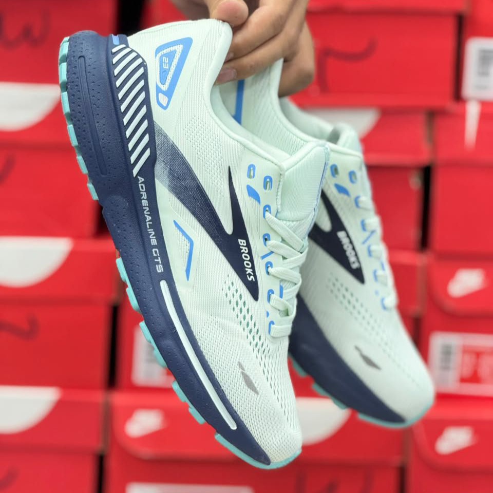 کتونی ویتنامی بروکس آدرنالین جی تی اس ۲۳ Brooks adrenaline gts 23 / رویه مقاوم و تنفس پذیر / کیفیت مستر ۲۰۲۵ / سایز ۴۰ الا ۴۵