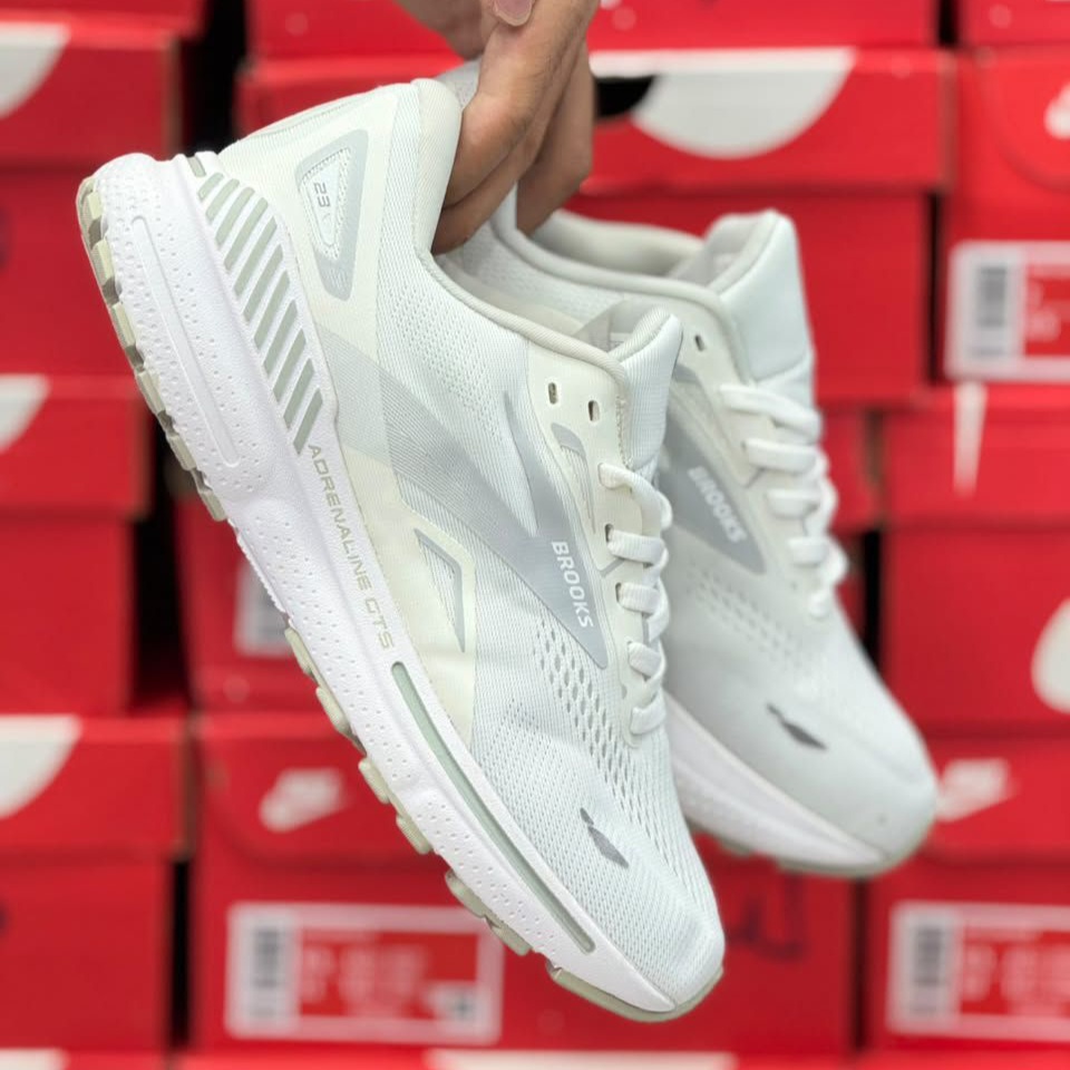 کتونی ویتنامی بروکس آدرنالین جی تی اس ۲۳ Brooks adrenaline gts 23 / رویه مقاوم و تنفس پذیر / کیفیت مستر ۲۰۲۵ / سایز ۴۰ الا ۴۵