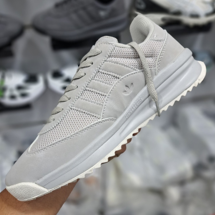 کفش مسترکوالیتی آدیداس ای ال ۷۲ Adidas SL 72 / ضمانت کیفیت و ویتنام / سایز ۴۰ الا ۴۵