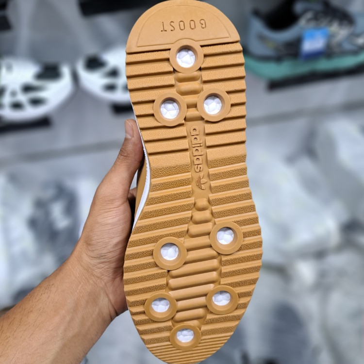 کفش مسترکوالیتی آدیداس ای ال ۷۲ Adidas SL 72 / ضمانت کیفیت و ویتنام / سایز ۴۰ الا ۴۵