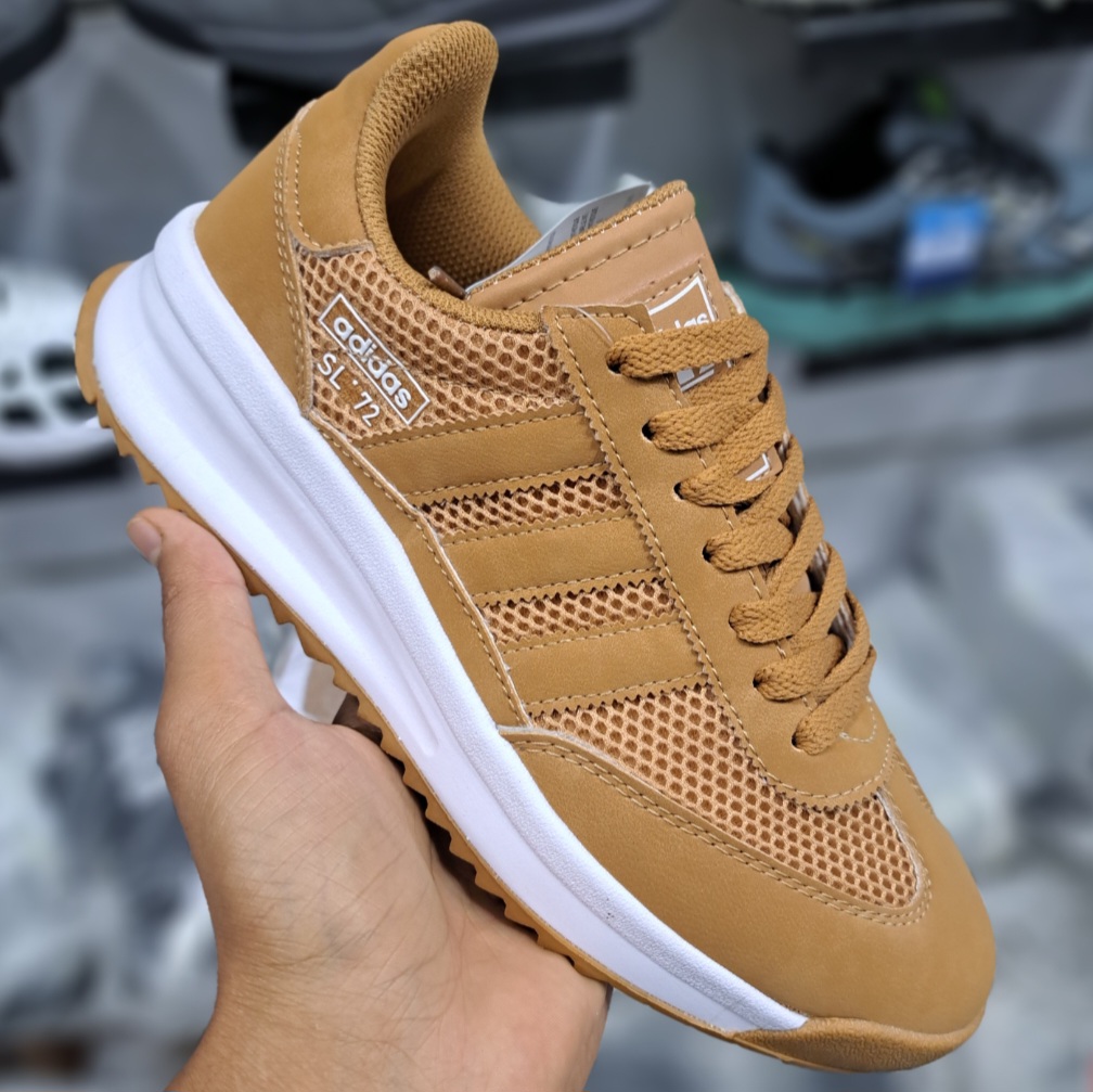 کفش مسترکوالیتی آدیداس ای ال ۷۲ Adidas SL 72 / ضمانت کیفیت و ویتنام / سایز ۴۰ الا ۴۵
