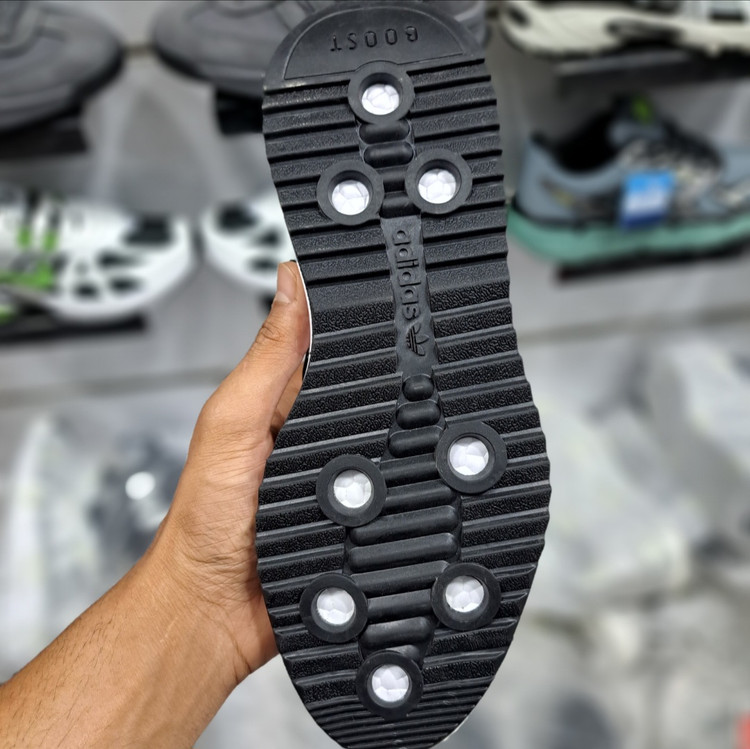 کفش مسترکوالیتی آدیداس ای ال ۷۲ Adidas SL 72 / ضمانت کیفیت و ویتنام / سایز ۴۰ الا ۴۵