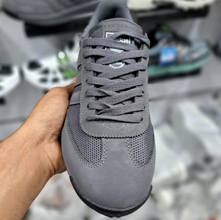 کفش مسترکوالیتی آدیداس ای ال ۷۲ Adidas SL 72 / ضمانت کیفیت و ویتنام / سایز ۴۰ الا ۴۵
