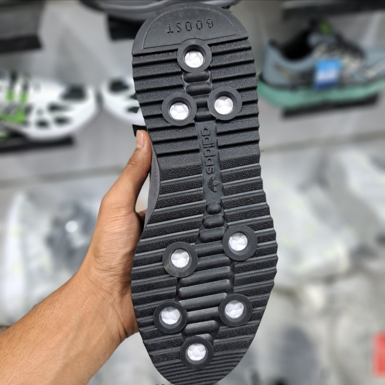 کفش مسترکوالیتی آدیداس ای ال ۷۲ Adidas SL 72 / ضمانت کیفیت و ویتنام / سایز ۴۰ الا ۴۵