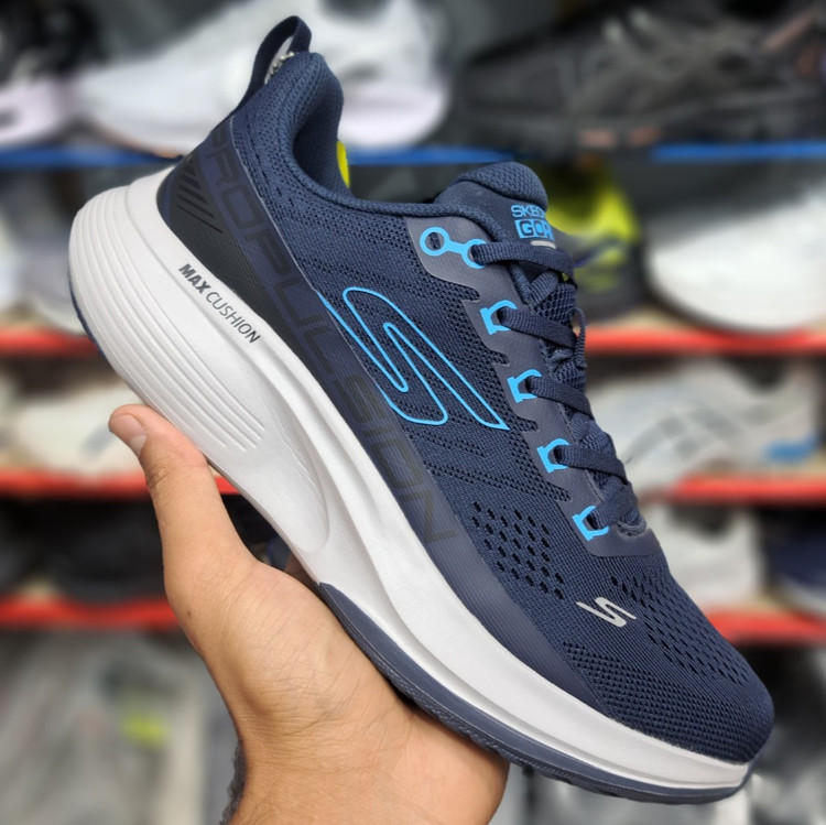 کتونی مسترکوالیتی اسکیچرز گو ران Skechers gorun / ضمانت ویتنام و کیفیت ۲۰۲۵ / سایز ۴۰ الا ۴۵