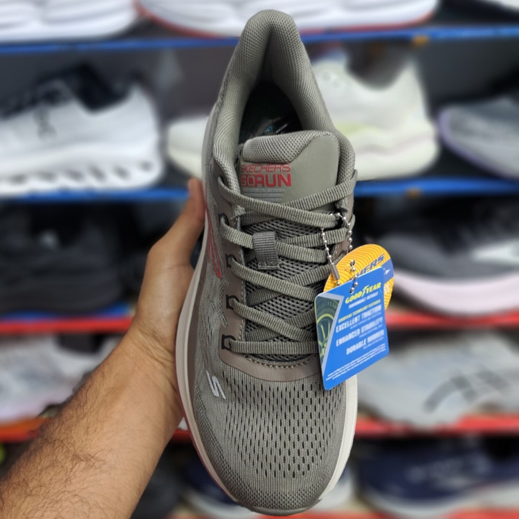 کتونی مسترکوالیتی اسکیچرز گو ران Skechers gorun / ضمانت ویتنام و کیفیت ۲۰۲۵ / سایز ۴۰ الا ۴۵