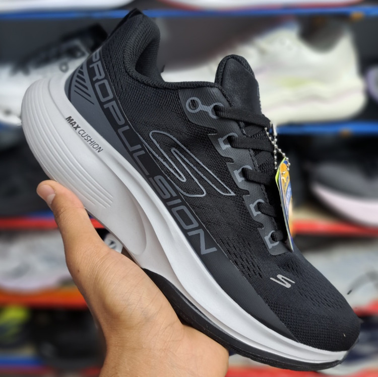 کتونی مسترکوالیتی اسکیچرز گو ران Skechers gorun / ضمانت ویتنام و کیفیت ۲۰۲۵ / سایز ۴۰ الا ۴۵