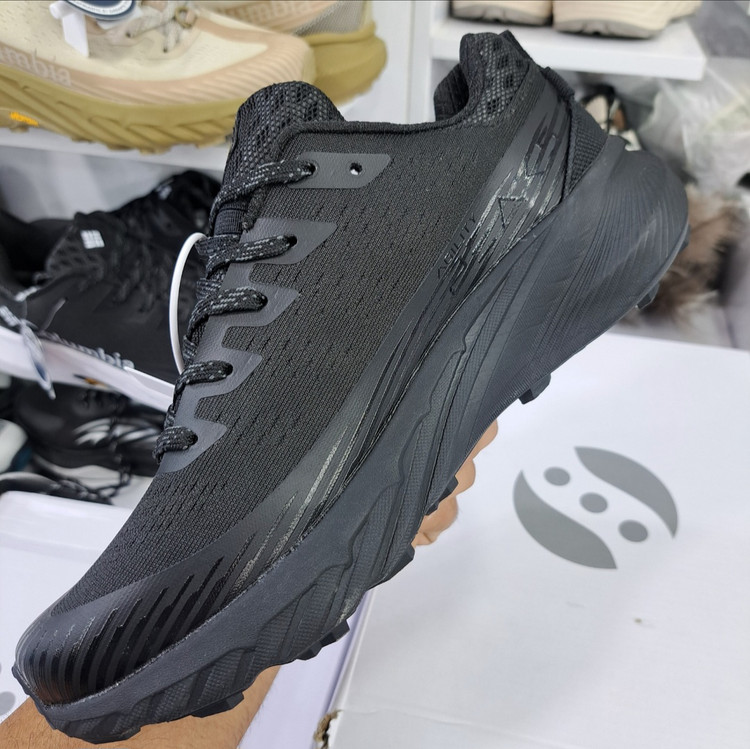 کتونی مسترکوالیتی کلمبیا گورتکس Colombia goretex / زیره ویبرام / ضمانت ویتنامی و کیفیت / سایز ۴۰ الا ۴۵