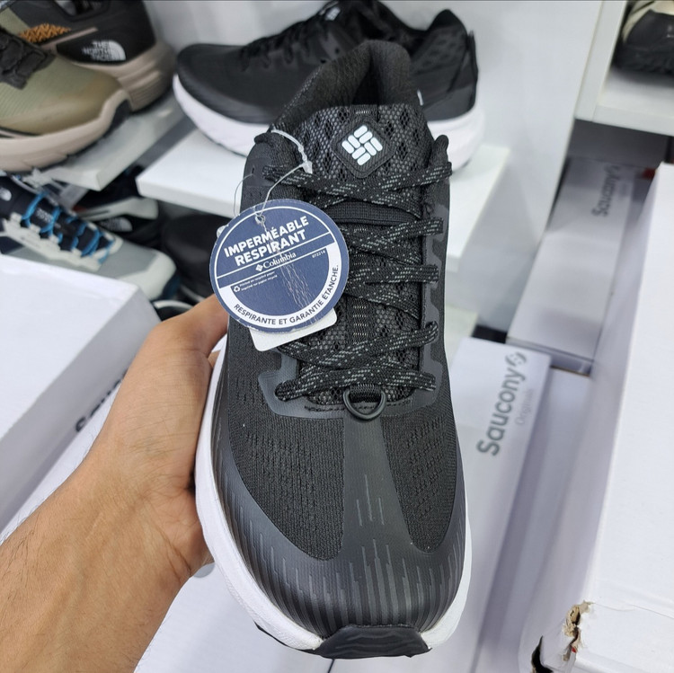 کتونی مسترکوالیتی کلمبیا گورتکس Colombia goretex / زیره ویبرام / ضمانت ویتنامی و کیفیت / سایز ۴۰ الا ۴۵