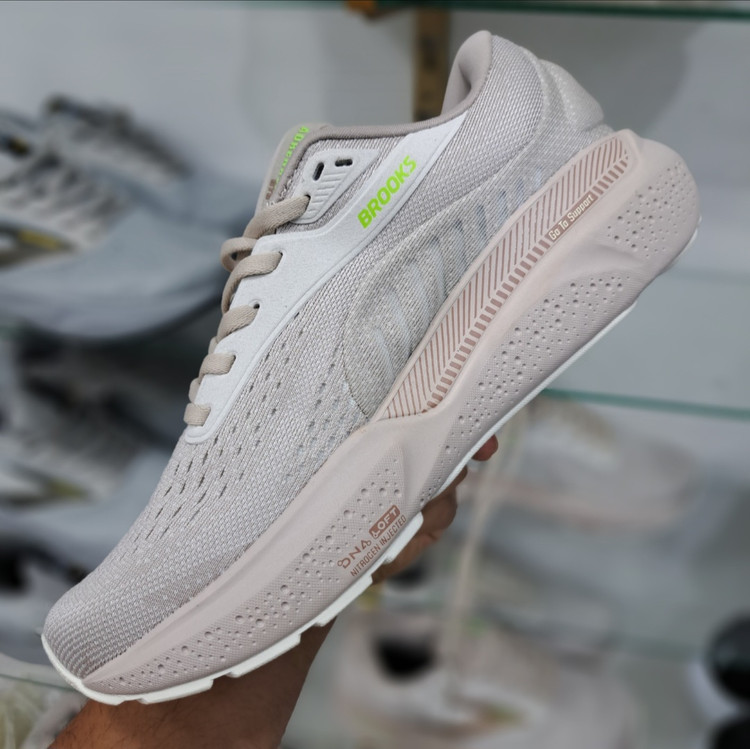 کتونی رانینگ و پیاده روی مردانه بروکس آدرنالین جی تی اس ۲۴ Brooks adrenaline gts 24 / ضمانت کیفیت و ویتنام / سایز ۴۰ الا ۴۵