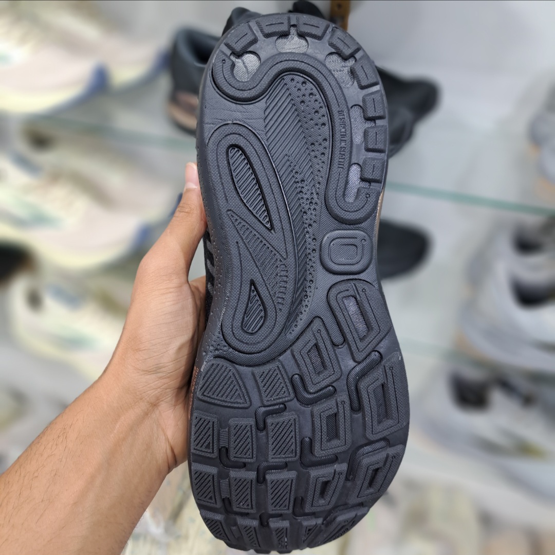 کتونی رانینگ و پیاده روی مردانه بروکس آدرنالین جی تی اس ۲۴ Brooks adrenaline gts 24 / ضمانت کیفیت و ویتنام / سایز ۴۰ الا ۴۵