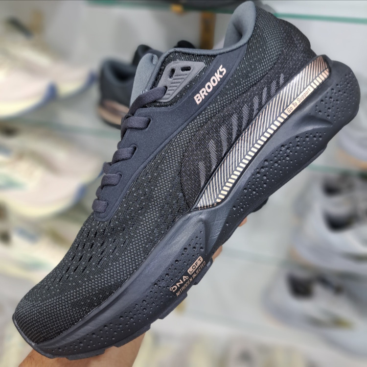 کتونی رانینگ و پیاده روی مردانه بروکس آدرنالین جی تی اس ۲۴ Brooks adrenaline gts 24 / ضمانت کیفیت و ویتنام / سایز ۴۰ الا ۴۵