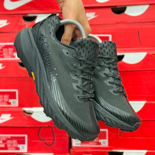 کتونی مسترکوالیتی کلمبیا گورتکس Colombia goretex / زیره ویبرام / ضمانت ویتنامی و کیفیت / سایز ۴۰ الا ۴۵